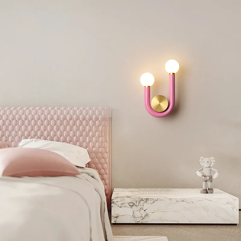UShine | U-Formet Væglampe med Moderne LED