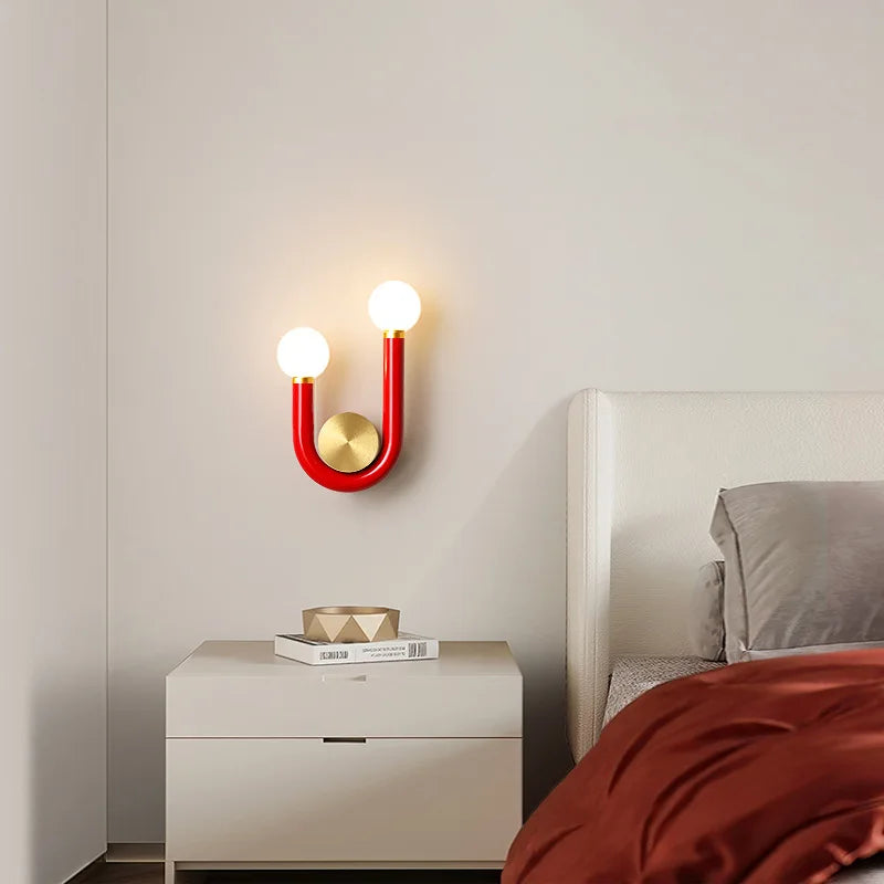 UShine | U-Formet Væglampe med Moderne LED