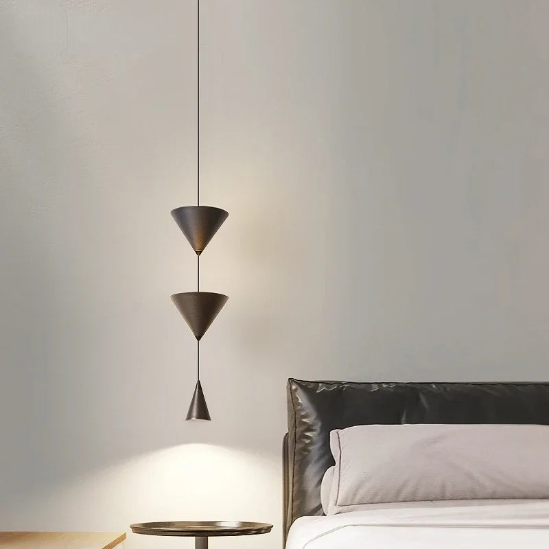 VertaLuxe | Elegant Vertikal Loftlampe