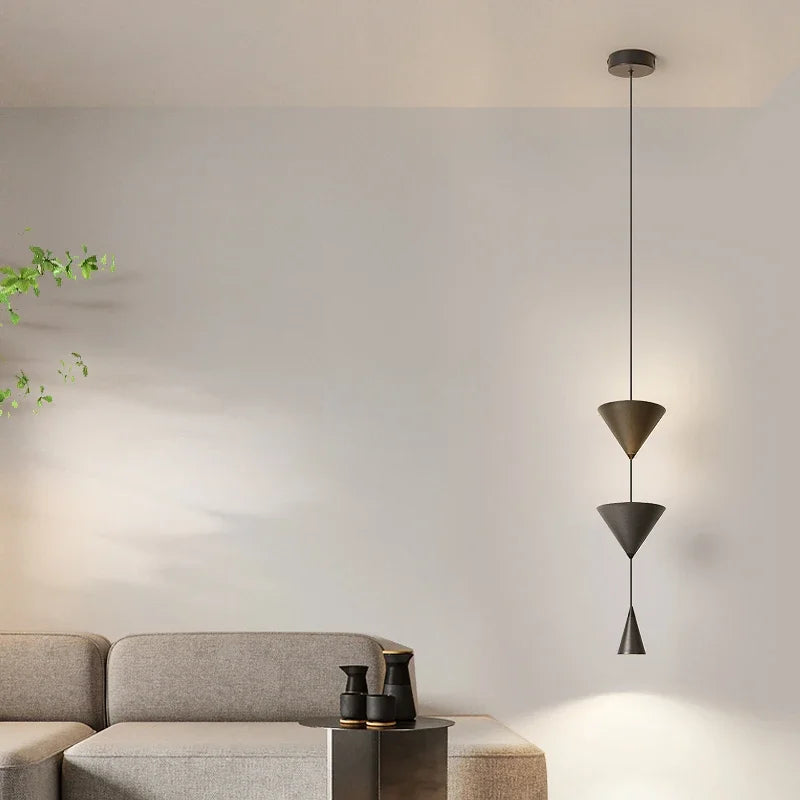 VertaLuxe | Elegant Vertikal Loftlampe