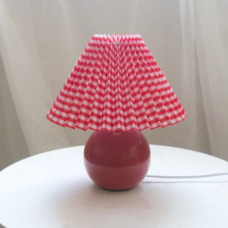 PleatLuxe | Vintage bordlampe med elegant plisseret skærm