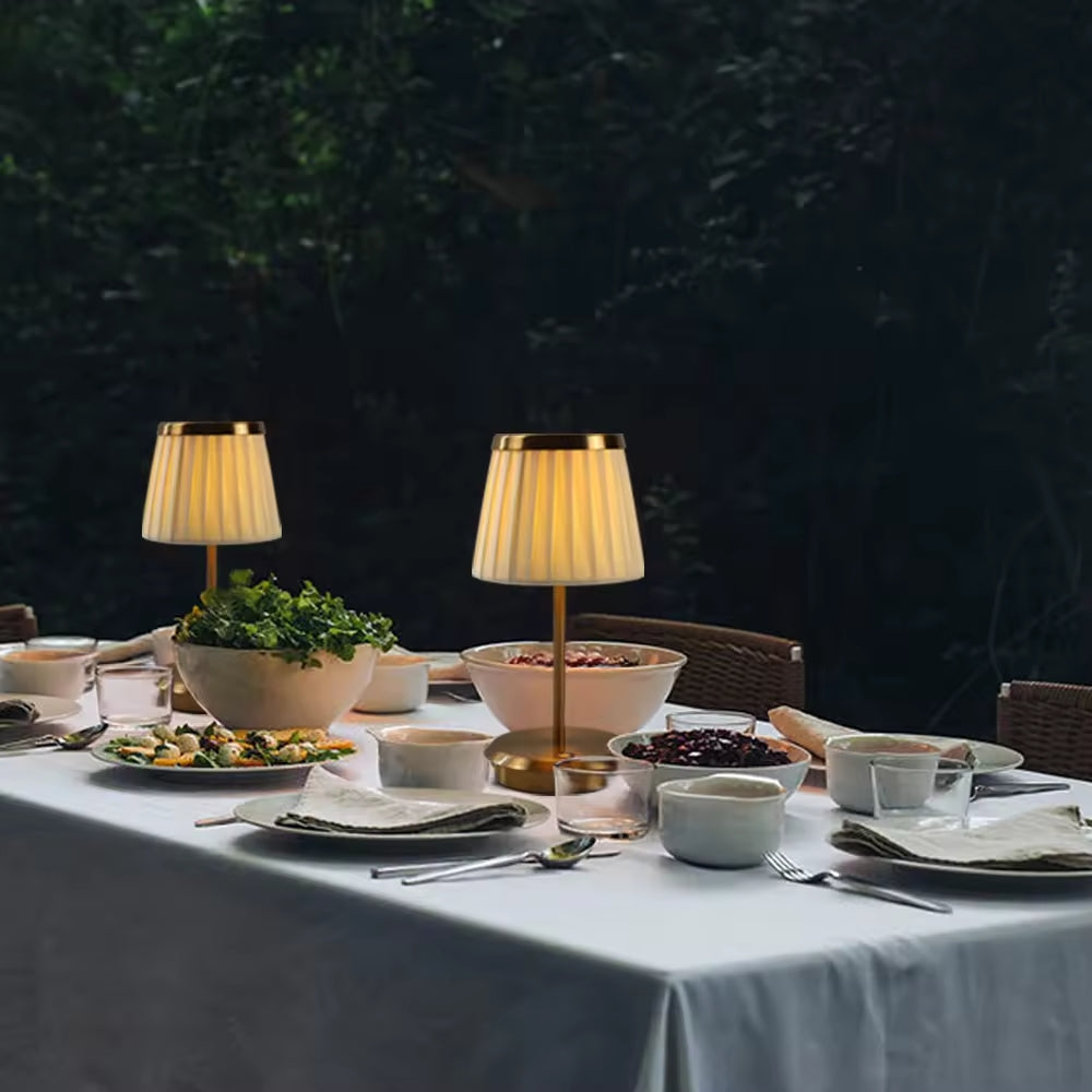 VintageGlow | Elegant Plisseret Lampe