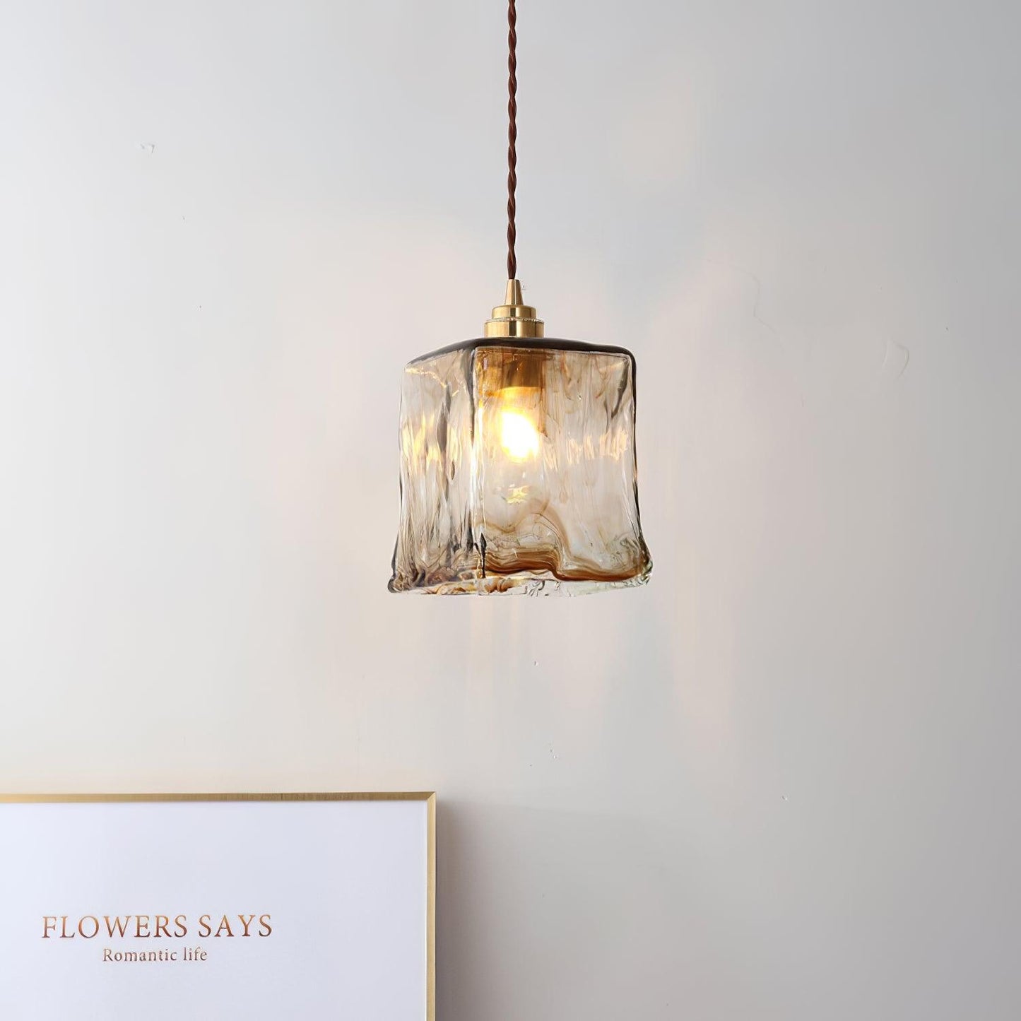 LuminousBell | Rustik Klokkeformet Lampe