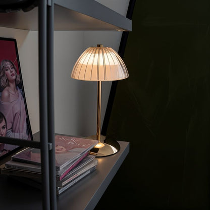 VivaLume | Klassisk Guld Bordlampe