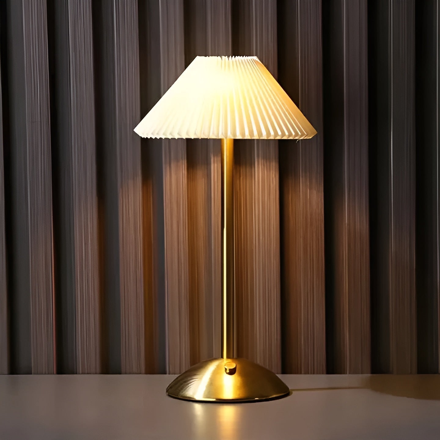 LightLoom | Trådløs & Elegant Bordlampe