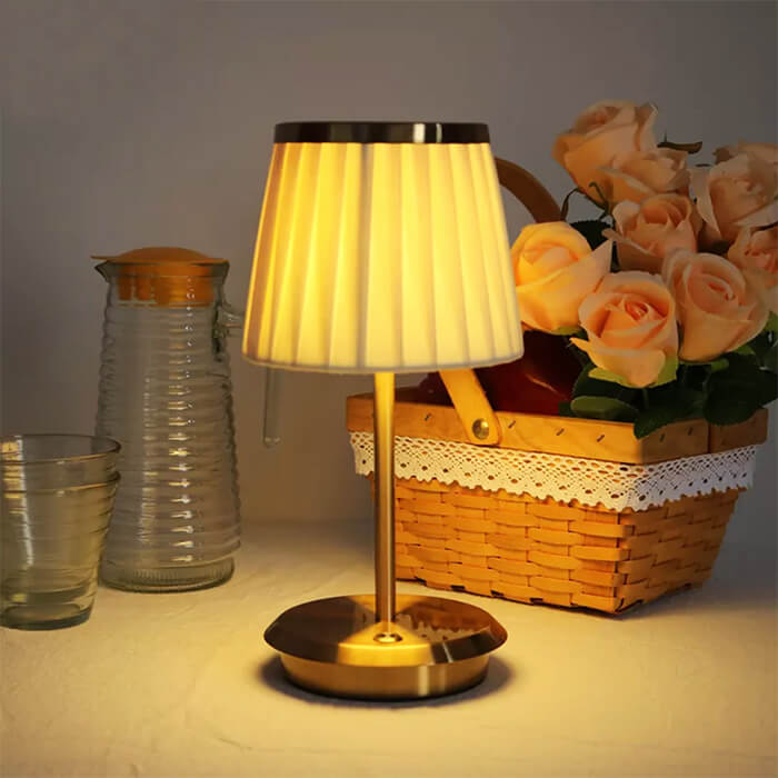 GoldLoom | Klassisk Bordlampe